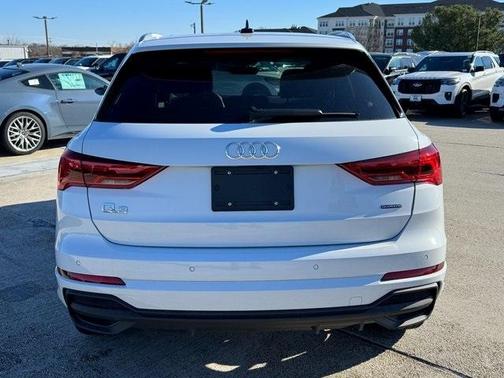 2024 Audi Q3 45 S line Premium