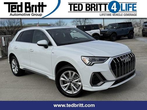 2024 Audi Q3 45 S line Premium