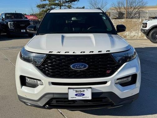 2021 Ford Explorer ST