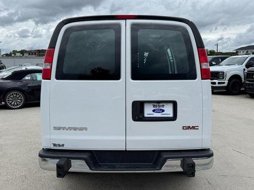 2023 GMC Savana 2500 Work Van