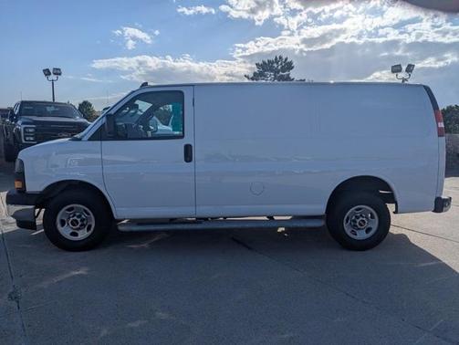 2023 GMC Savana 2500 Work Van