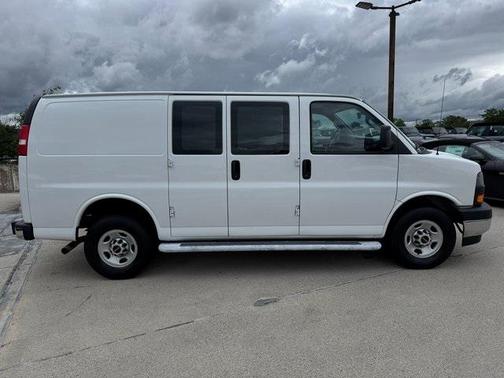 2023 GMC Savana 2500 Work Van