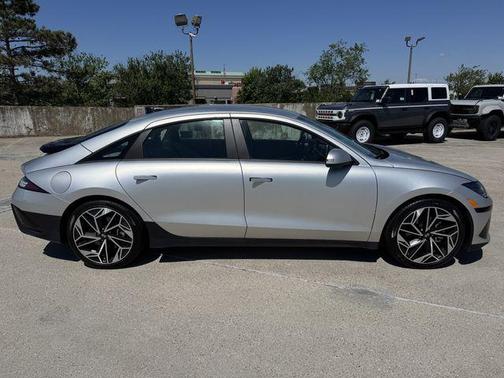 Gold 2024 Hyundai IONIQ 6 SEL