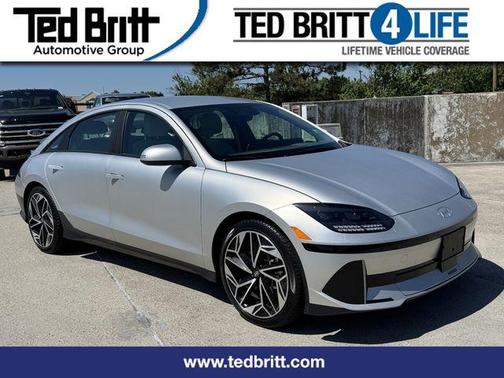 Gold 2024 Hyundai IONIQ 6 SEL