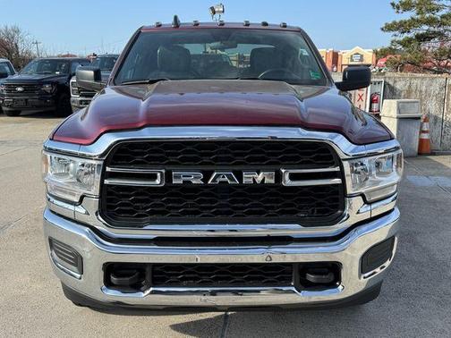 Delmonico Red Pearlcoat 2022 RAM 2500 Tradesman