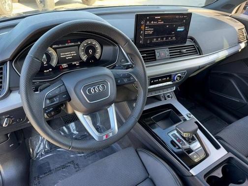 2024 Audi Q5 e 55 S line quattro Premium