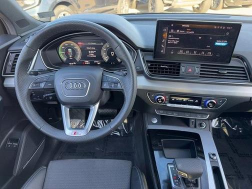 2024 Audi Q5 e 55 S line quattro Premium