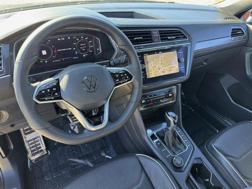 2022 Volkswagen Tiguan 2.0T SEL R-Line