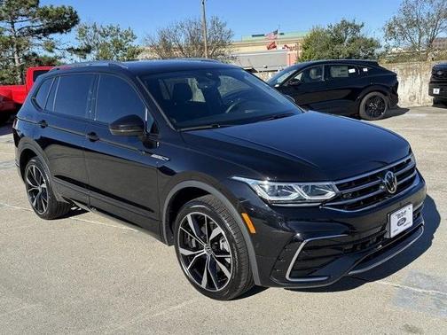 2022 Volkswagen Tiguan 2.0T SEL R-Line