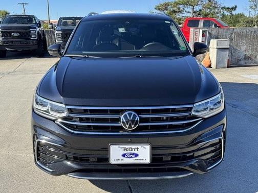 2022 Volkswagen Tiguan 2.0T SEL R-Line