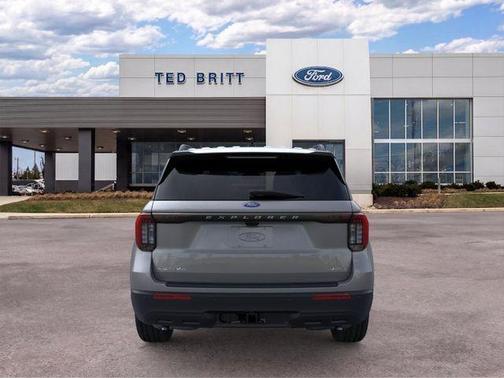 Gray Metallic 2026 Ford Explorer Active