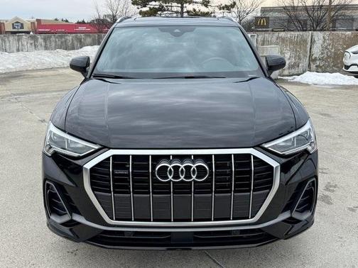 2025 Audi Q3 45 S line Premium