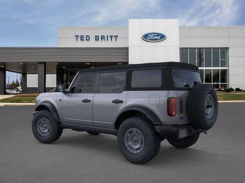 Gray Metallic 2025 Ford Bronco Badlands