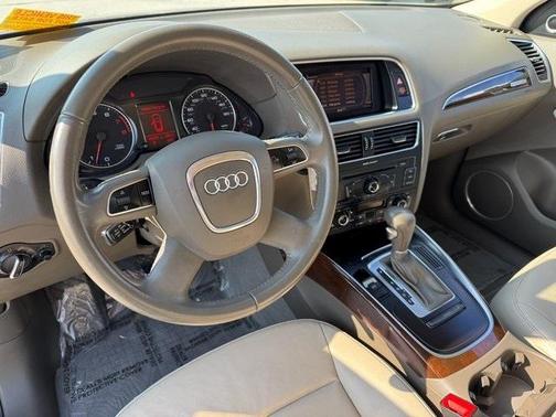 2010 Audi Q5 3.2 Premium Plus quattro