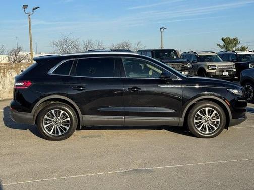 2021 Lincoln Nautilus Reserve