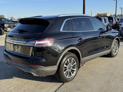 2021 Lincoln Nautilus Reserve