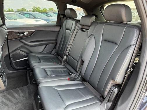 2021 Audi Q7 55 Premium