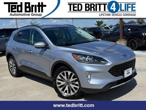 2022 Ford Escape Titanium Hybrid