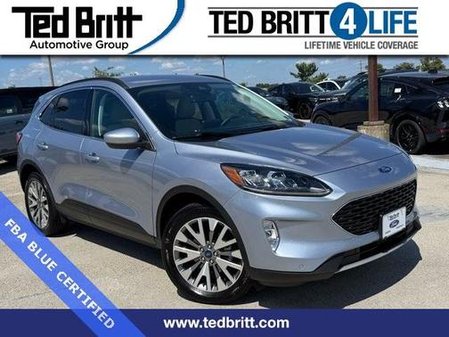 2022 Ford Escape Titanium Hybrid