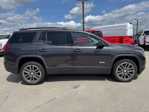 2017 GMC Acadia SLT-1