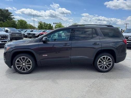 2017 GMC Acadia SLT-1
