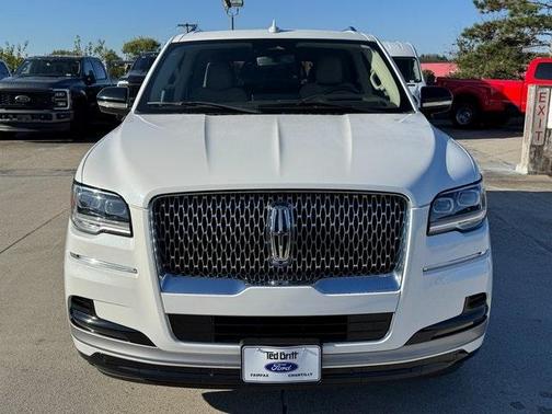 2022 Lincoln Navigator L Reserve