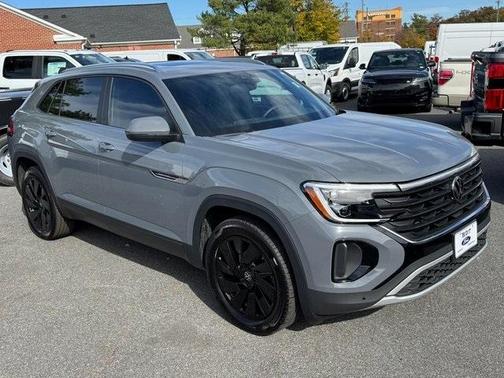 2024 Volkswagen Atlas Cross Sport 2.0T SE w/Technology