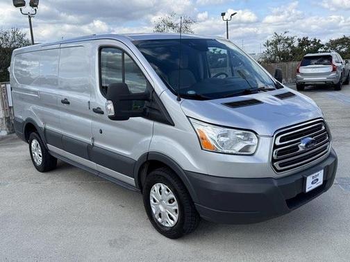 2017 Ford Transit-250 Base