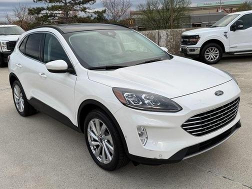 2022 Ford Escape Titanium