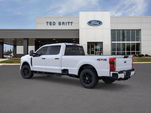 Oxford White 2023 Ford F-350 XL