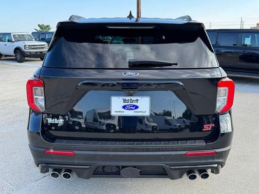 Agate Black Metallic 2024 Ford Explorer ST