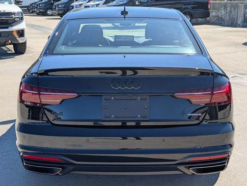 2023 Audi A4 45 S line Prestige