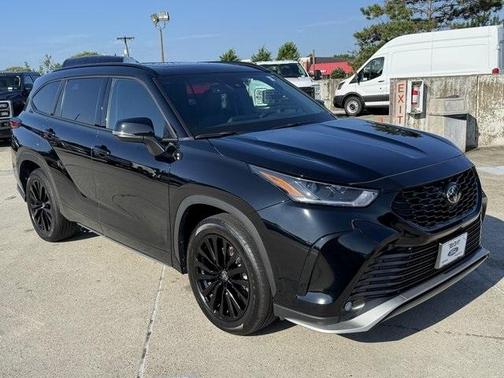 2023 Toyota Highlander XSE