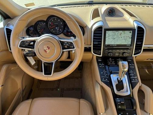 2016 Porsche Cayenne Base