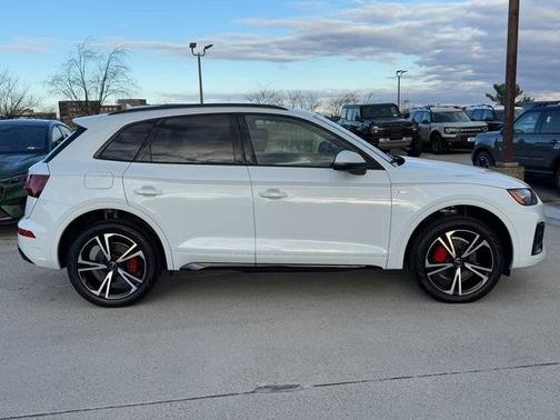 2025 Audi Q5 45 S line quattro Premium