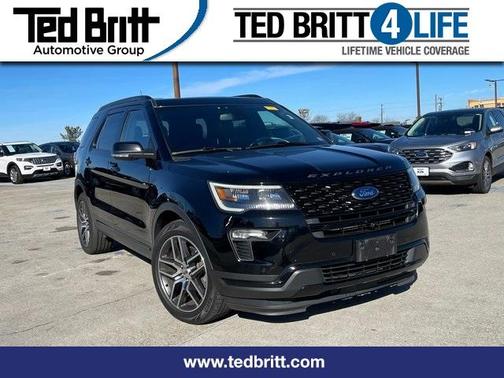Photo 1 of 9 of 2018 Ford Explorer sport