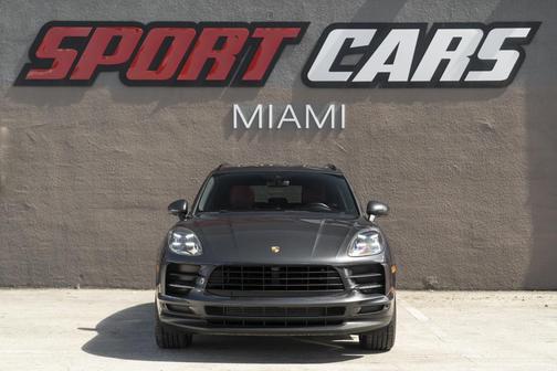 2021 Porsche Macan Base
