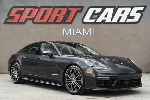 2018 Porsche Panamera 4S