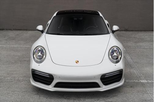 2018 Porsche 911 Turbo