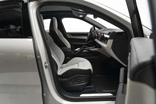 2024 Porsche Cayenne Cayenne