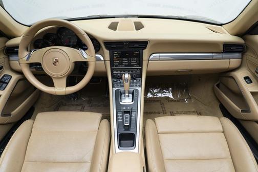 2013 Porsche 911 Carrera 4S Cabriolet