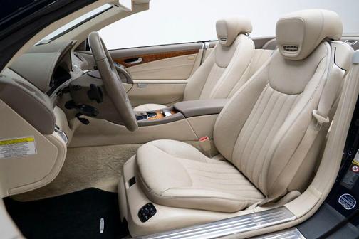 Capri Blue Metallic 2009 Mercedes-Benz SL-Class SL 550