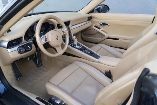 2015 Porsche 911 Carrera S