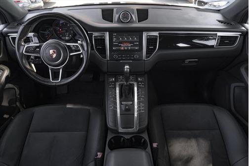 2018 Porsche Macan Base