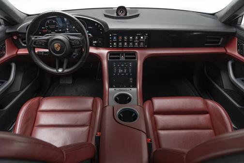 2020 Porsche Taycan Turbo