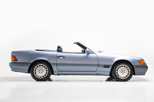 Light Blue 1992 Mercedes-Benz 500SL 5.0