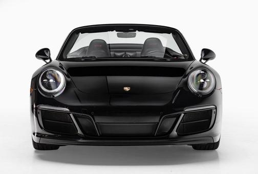 2017 Porsche 911 Carrera GTS