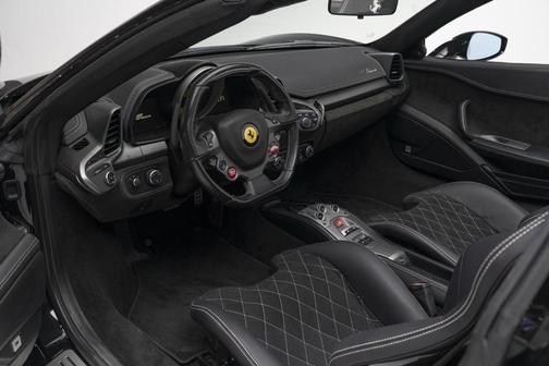 2013 Ferrari 458 Spider Base