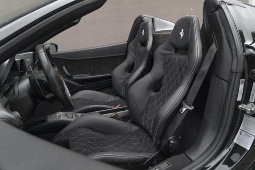2013 Ferrari 458 Spider Base