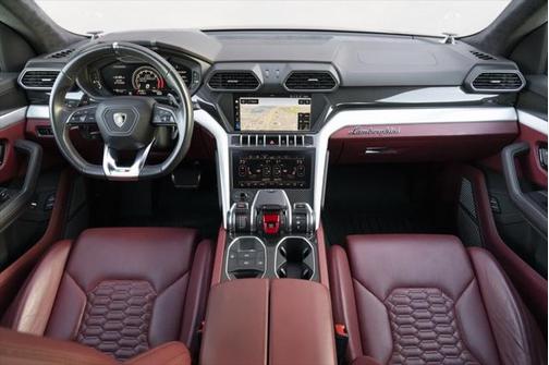 2019 Lamborghini Urus Base